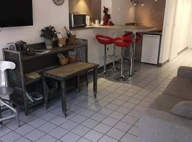 Au Terminus 6 Personnes Διαμέρισμα